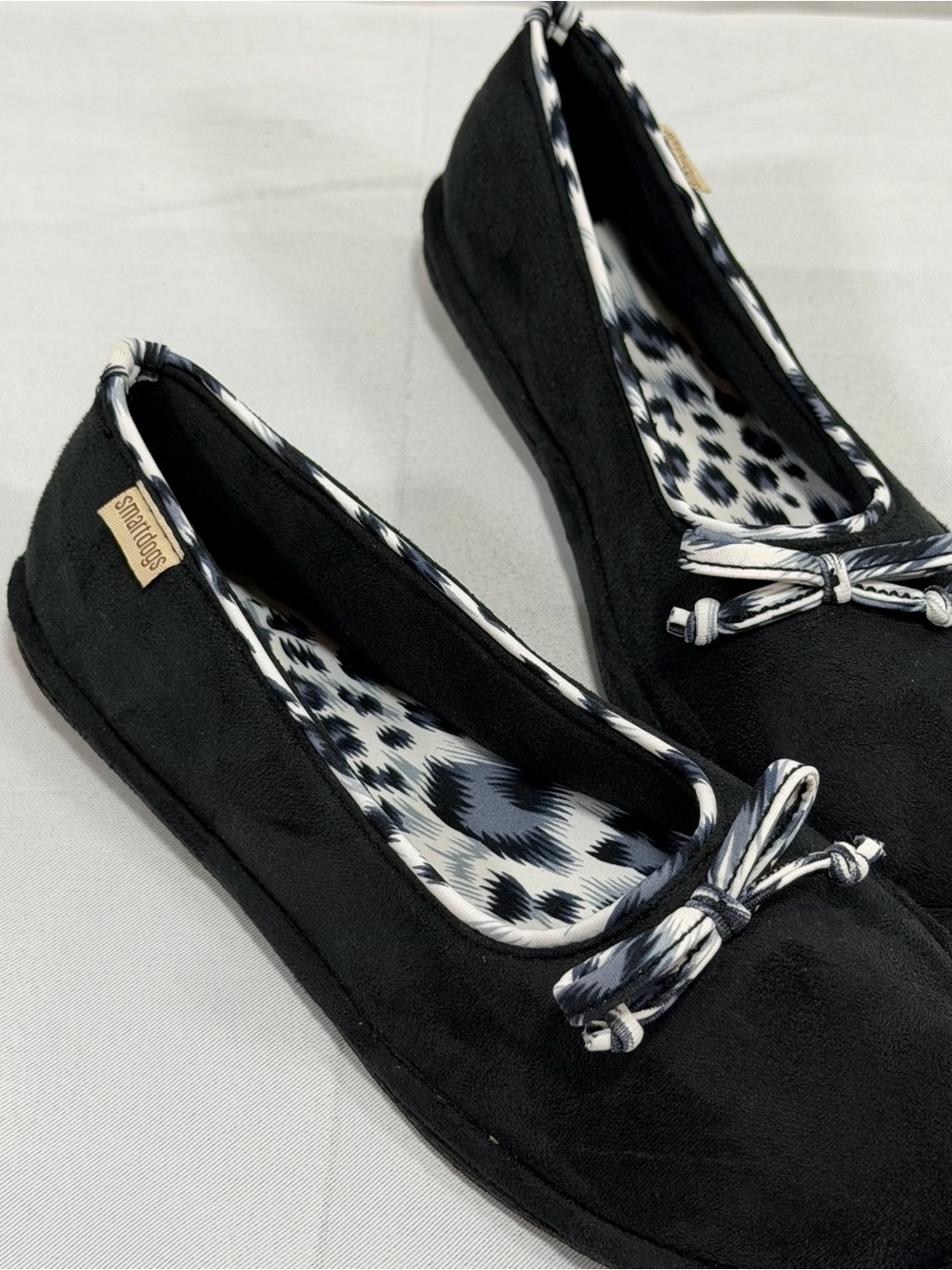 Womens Slippers 7 ballet flats Black Microsuede Animal Print Trim Smartdogs
